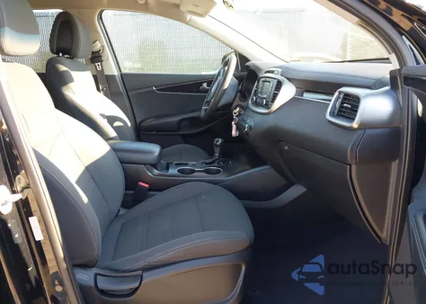 2016 Kia Sorento 3.3L Lx из США, поврежденный, VIN 5XYPGDA58GG131239